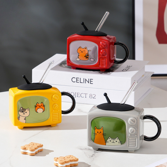 Retro TV Shaped Cat Mug with Lid – Cute Ceramic Novelty Coffee Cups with Straw